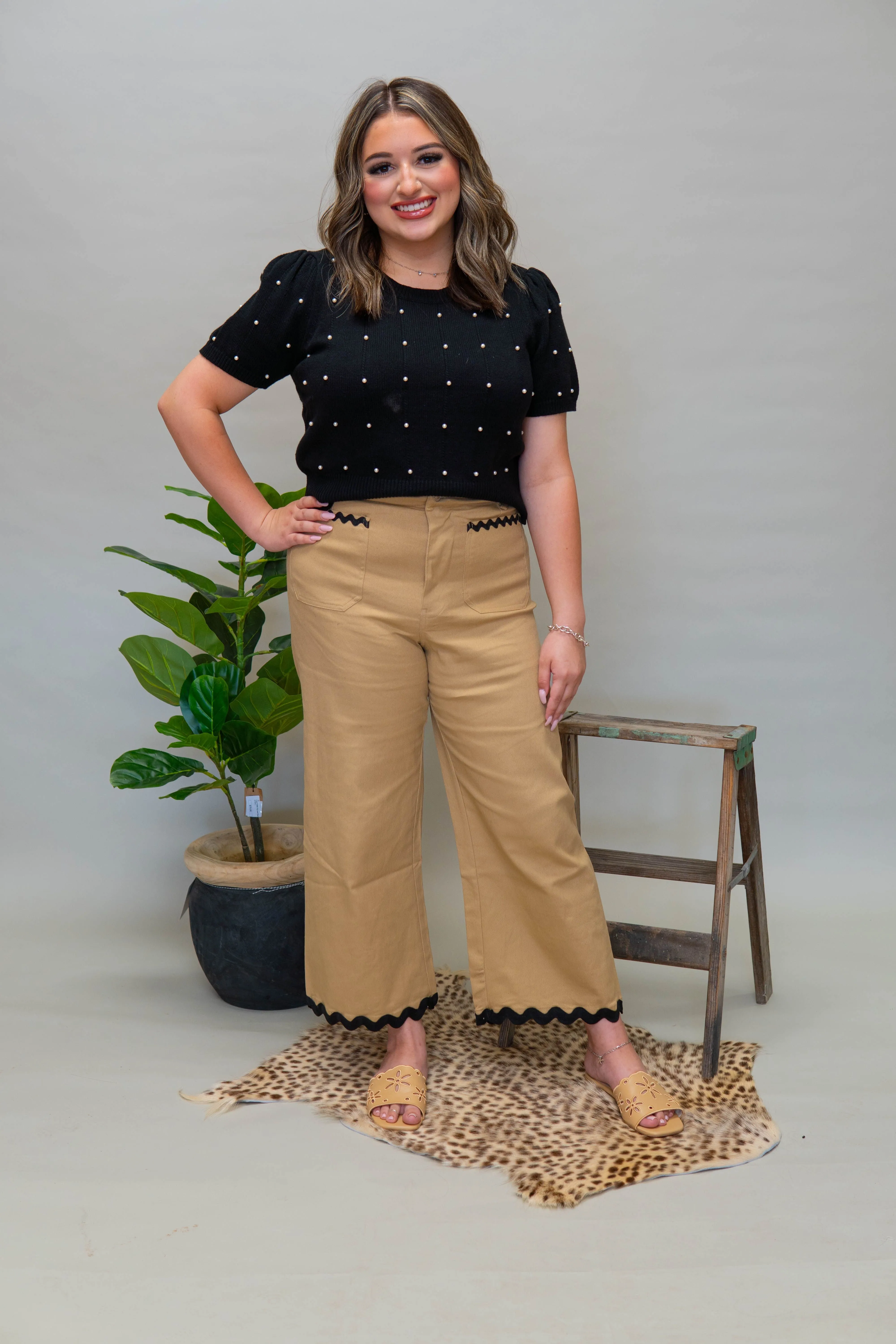 Black Short Sleeve Sweater w/ Pearls ILT3051