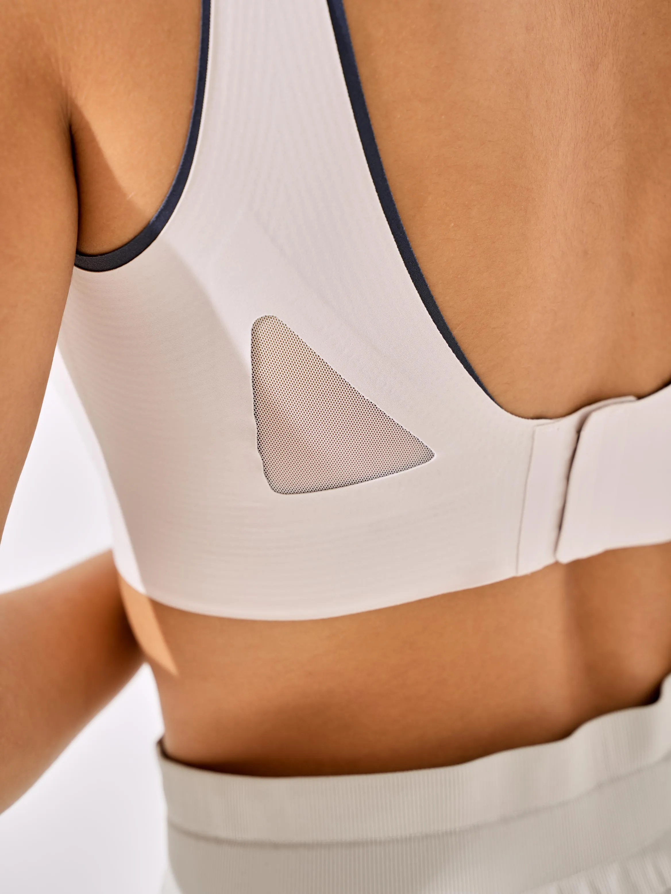 Buttery Soft & Cooling Daily Dream Bra With Clasps