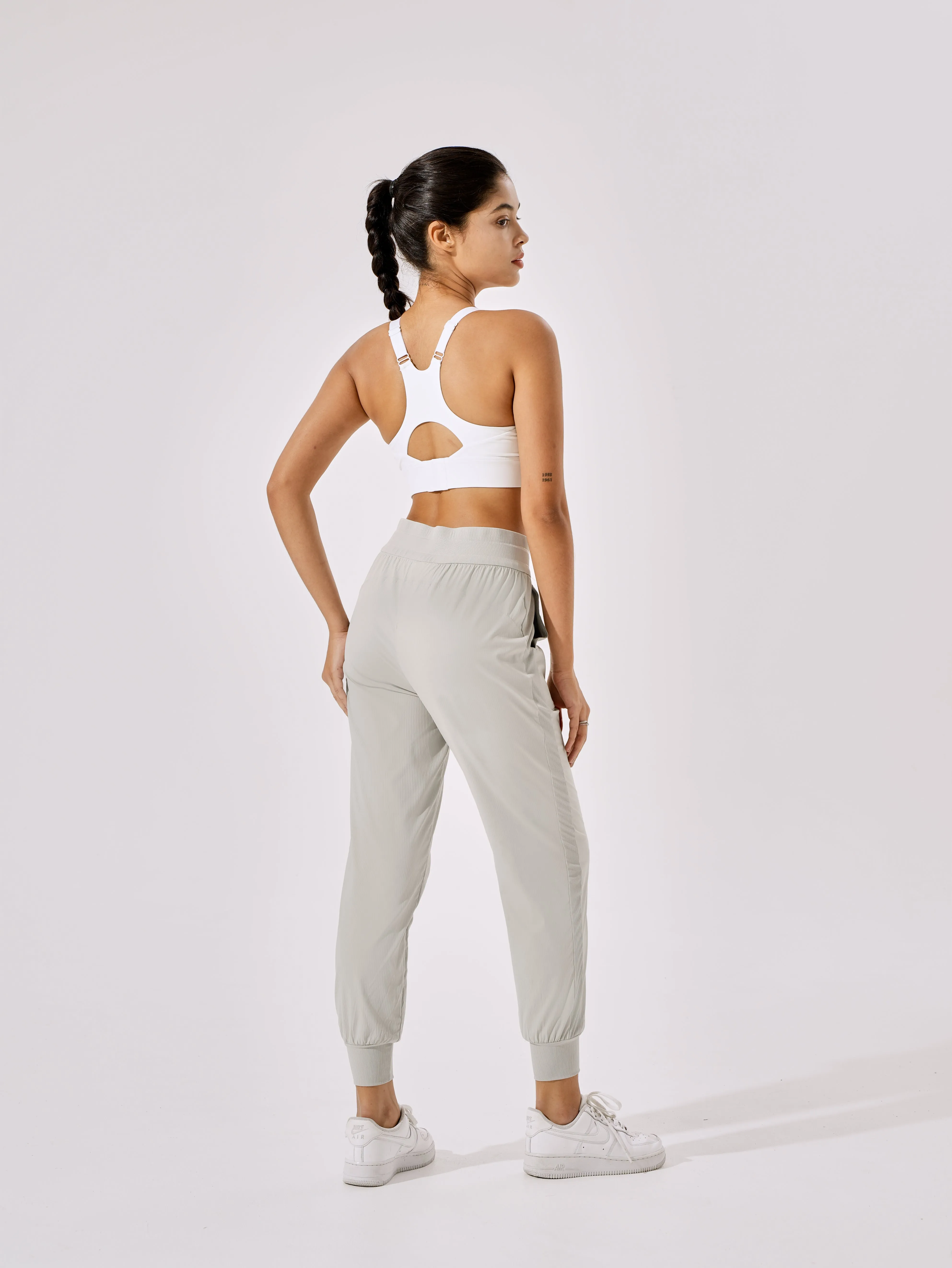 Cooling & Stretchable Weekend Joggers