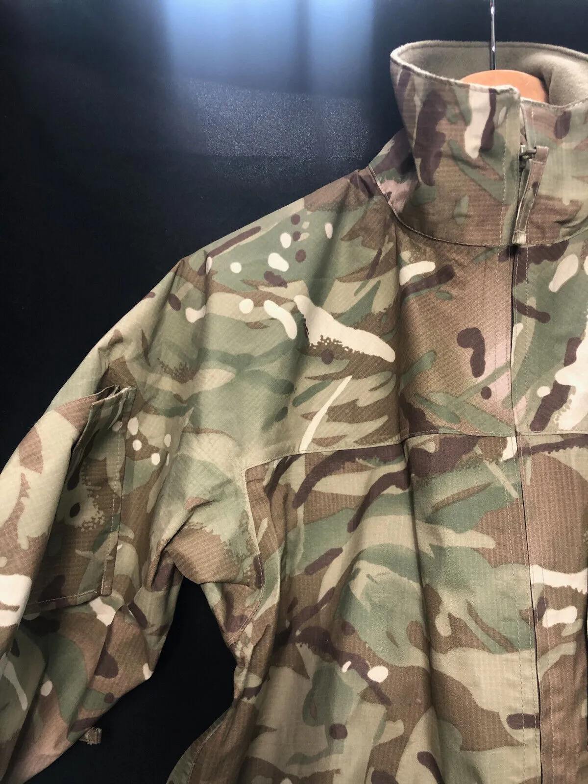 Genuine British Army MTP Camouflaged Waterproof Lightweight Jacket - 160/80