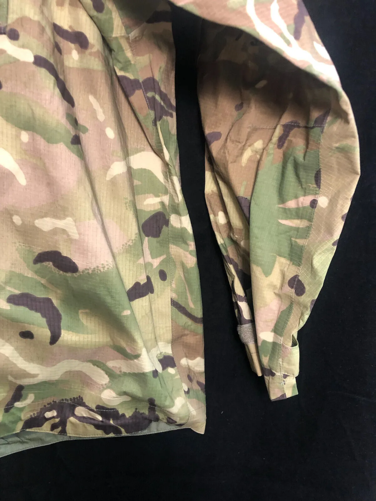 Genuine British Army MTP Camouflaged Waterproof Lightweight Jacket - 160/80