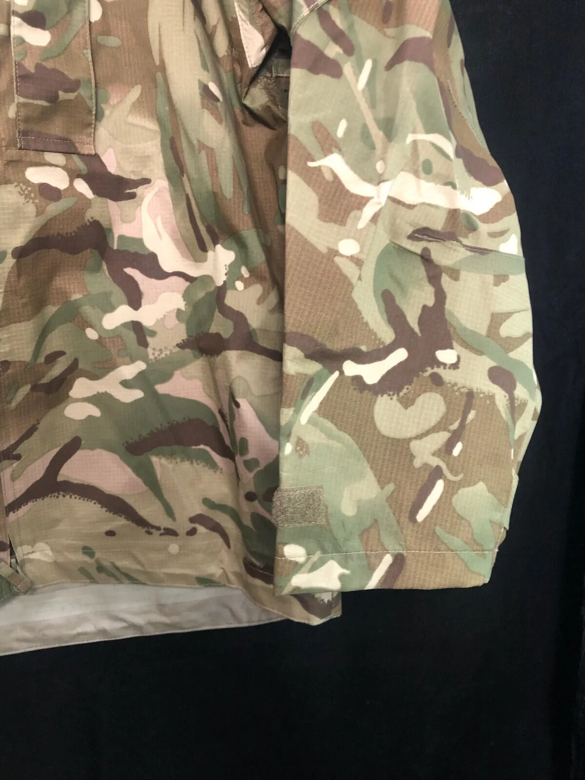 Genuine British Army MTP Camouflaged Waterproof Lightweight Jacket - 160/80