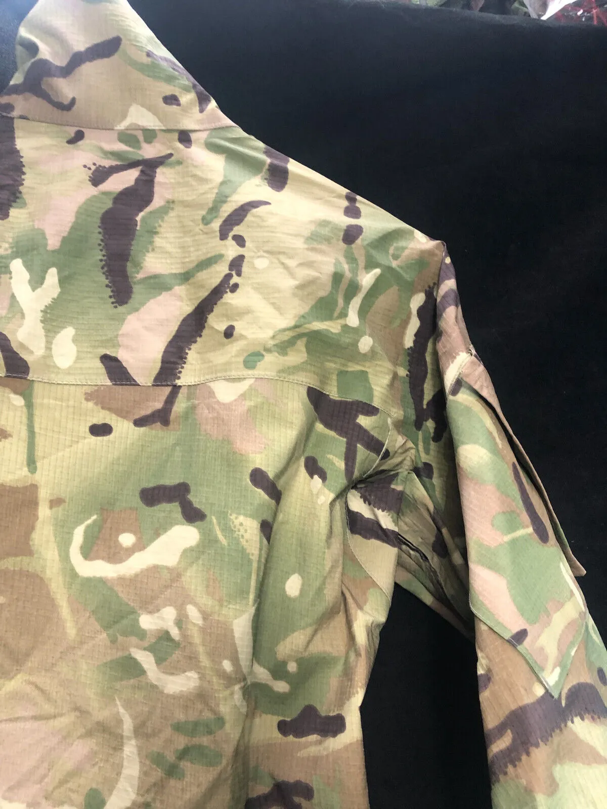 Genuine British Army MTP Camouflaged Waterproof Lightweight Jacket - 160/80