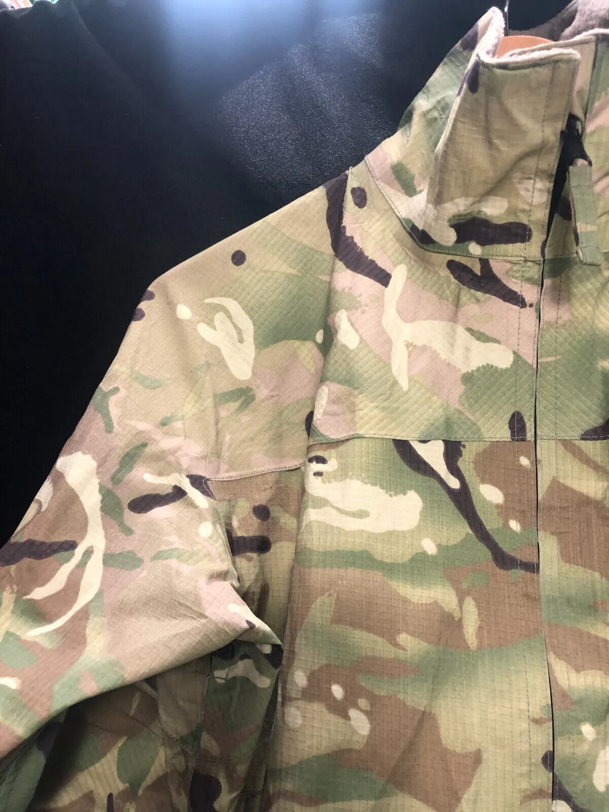 Genuine British Army MTP Camouflaged Waterproof Lightweight Jacket - 160/80