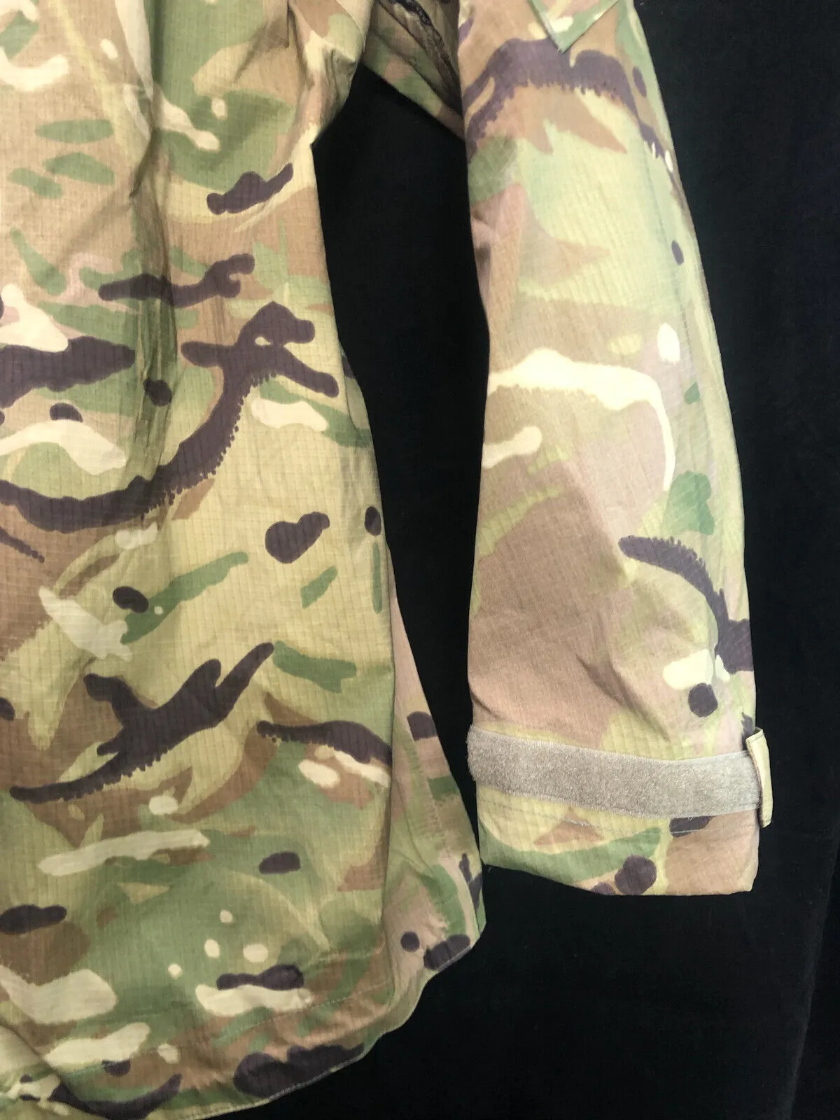 Genuine British Army MTP Camouflaged Waterproof Lightweight Jacket - 160/80