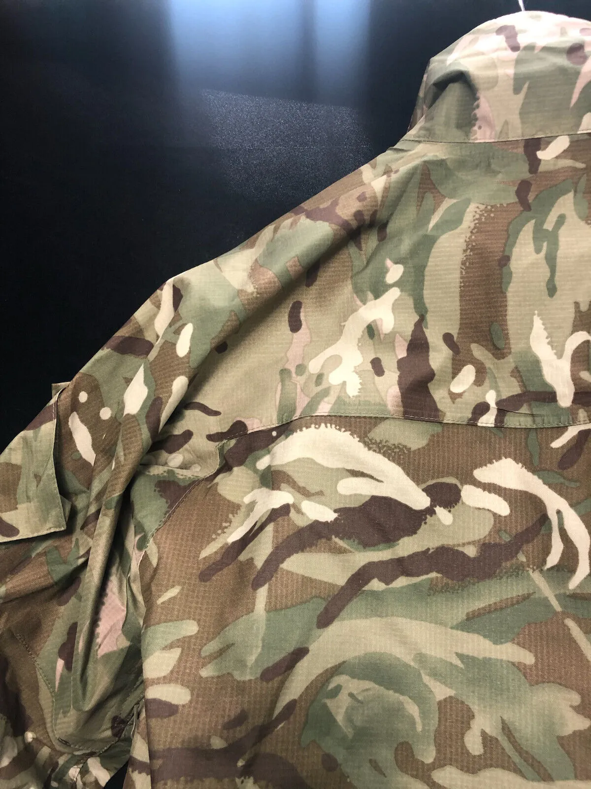 Genuine British Army MTP Camouflaged Waterproof Lightweight Jacket - 160/80