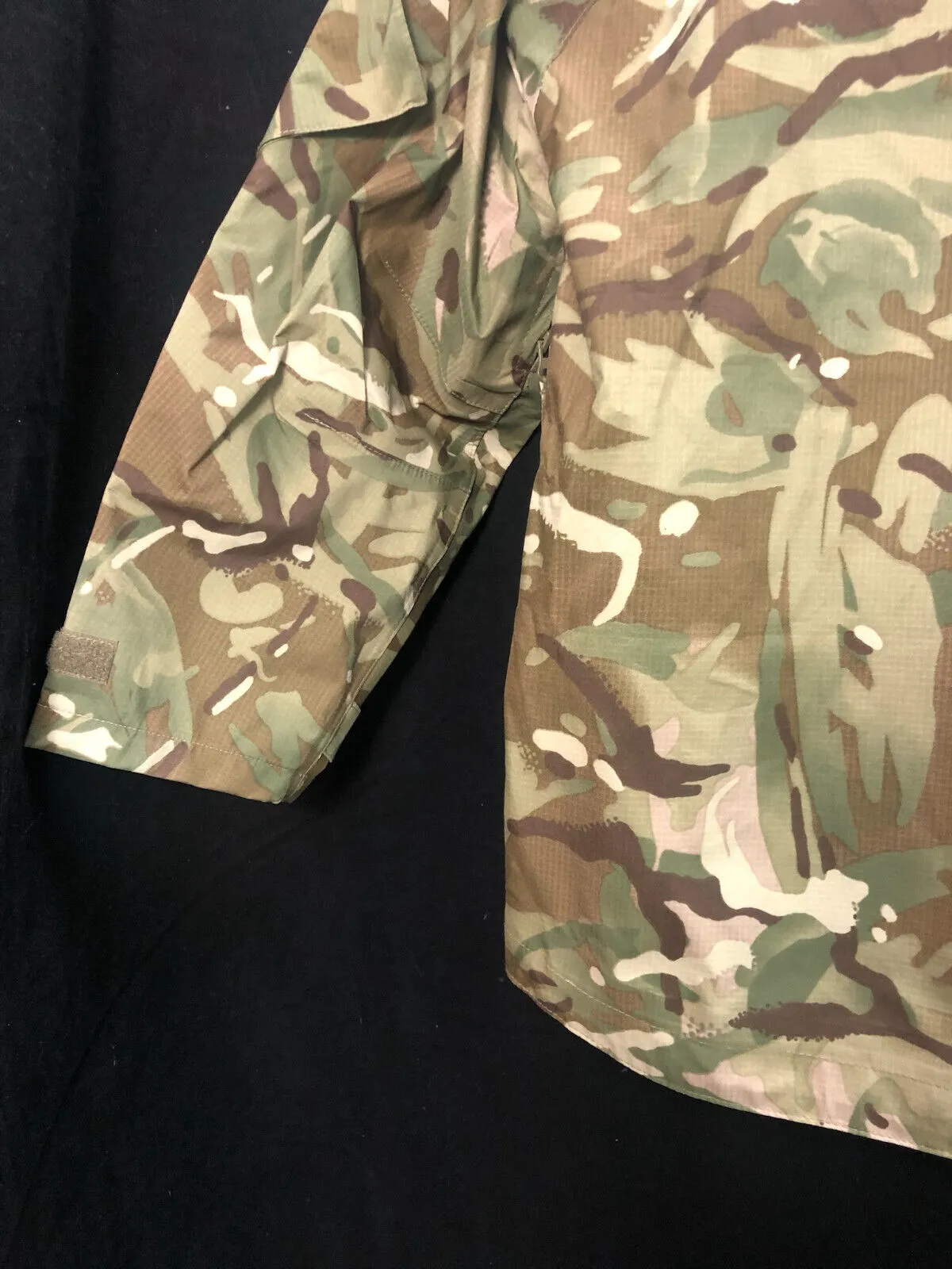 Genuine British Army MTP Camouflaged Waterproof Lightweight Jacket - 160/80