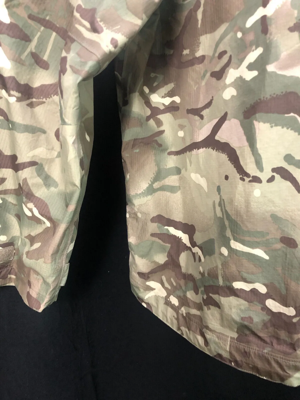 Genuine British Army MTP Camouflaged Waterproof Lightweight Jacket - 170/90