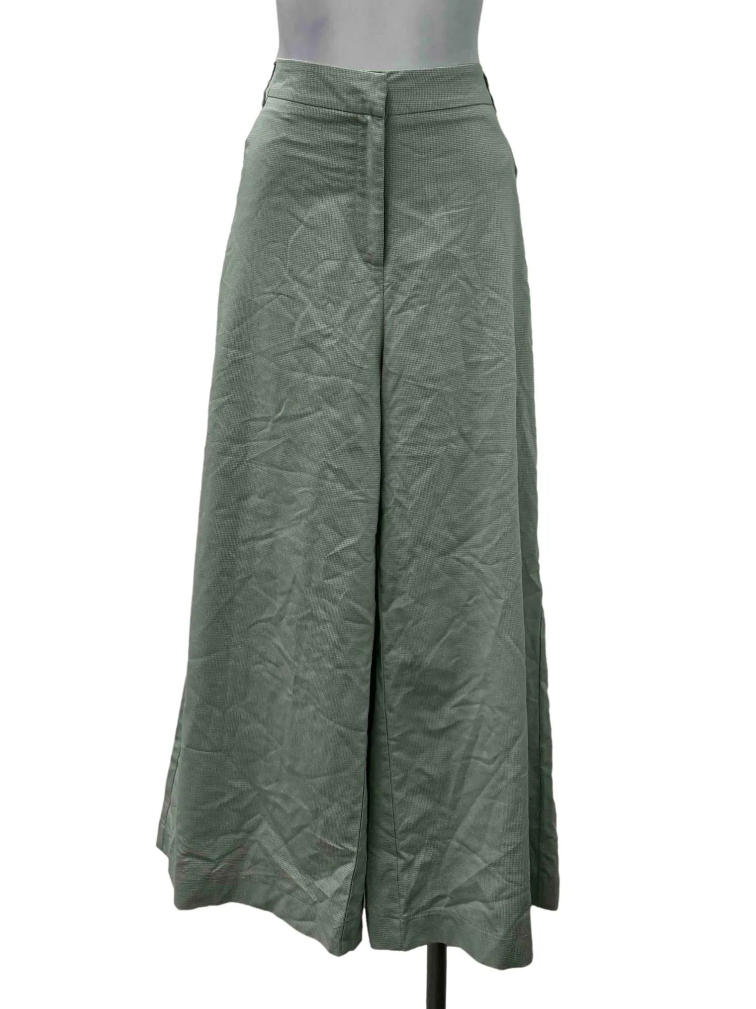 Green Pegged Pants