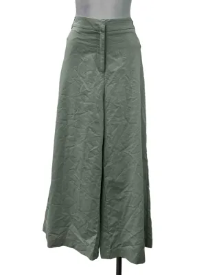 Green Pegged Pants