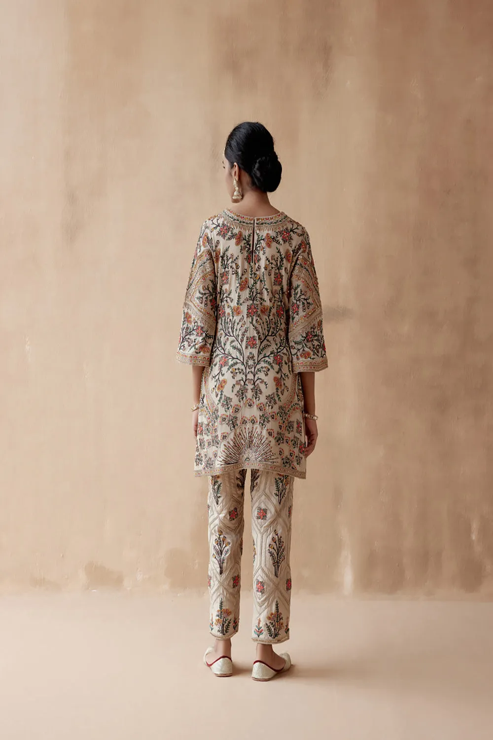 Ivory Kurta With Pants