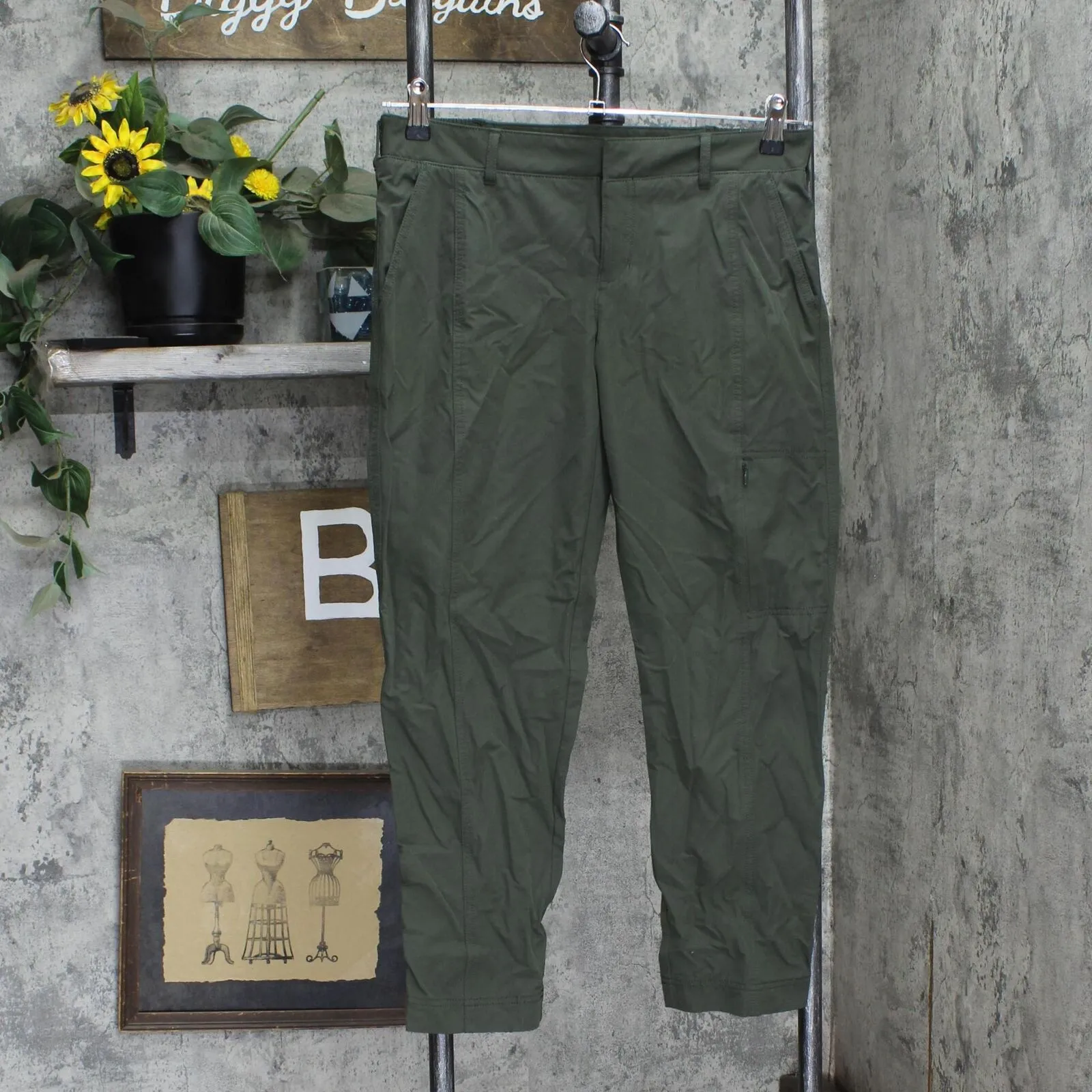 Kirkland Signature Womens Hiking Travel Pants 7789780 Green 4