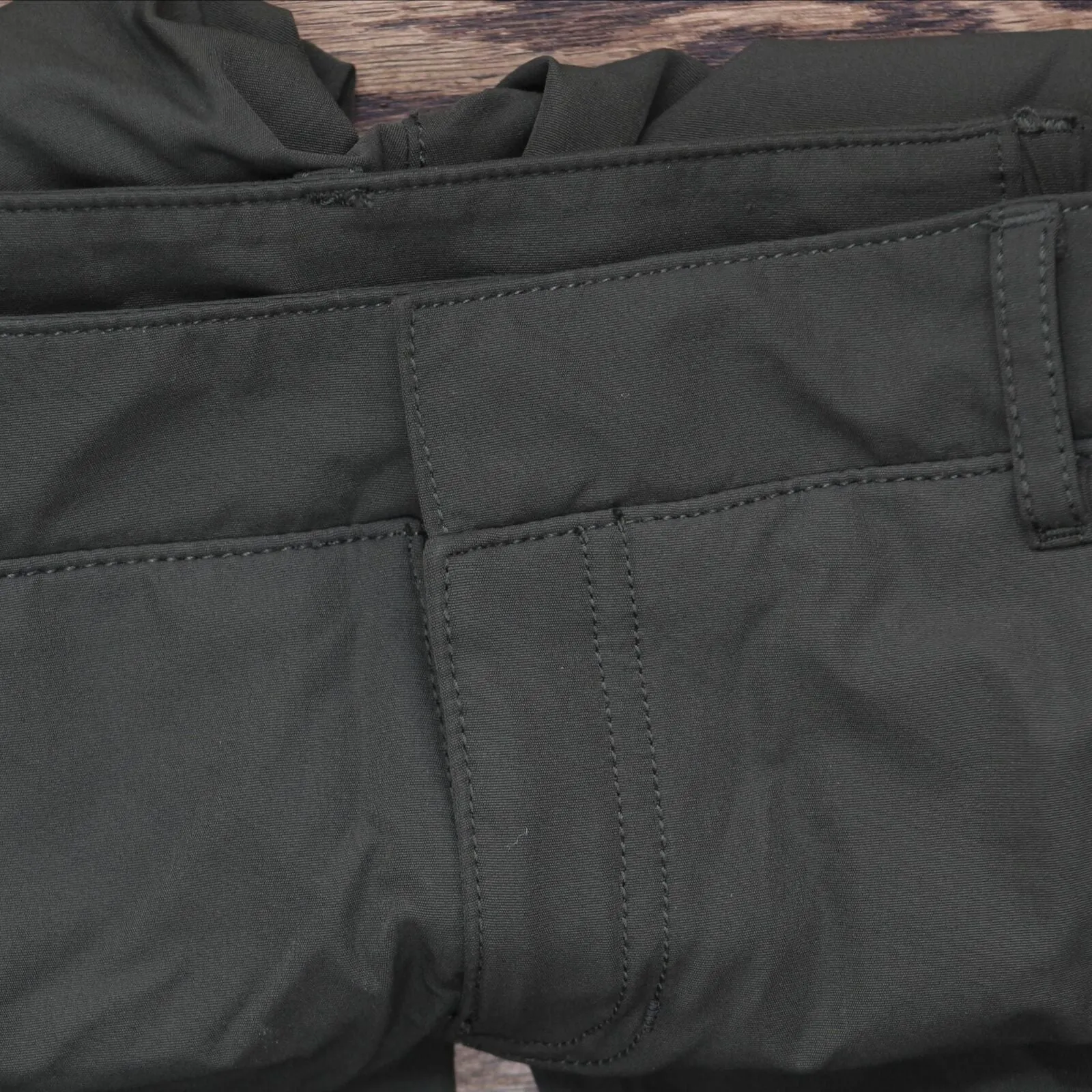 Kirkland Signature Womens Hiking Travel Pants 7789780 Green 4