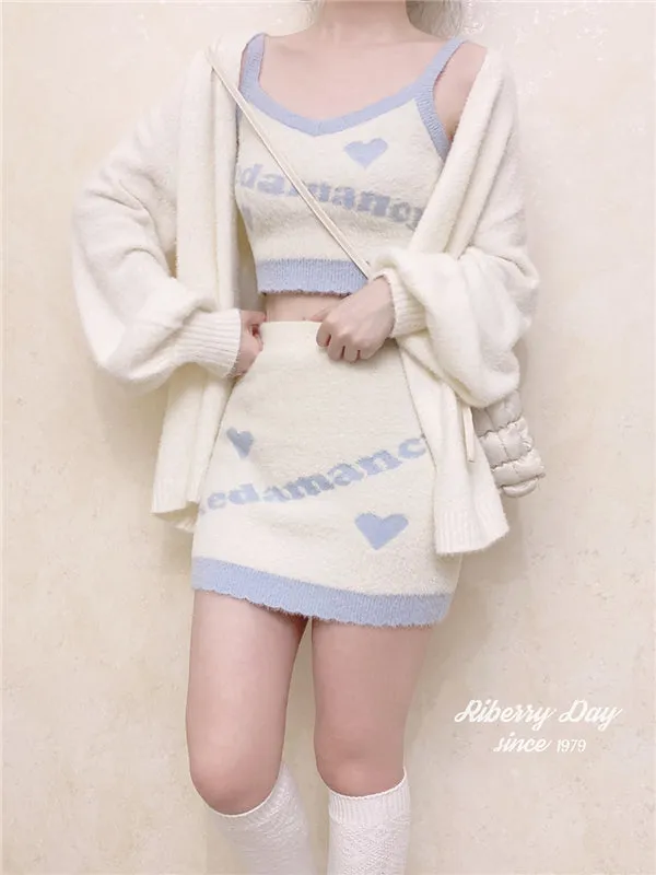 Letter Heart Knit Camisole Skirt Cream Blue Suit UB6256