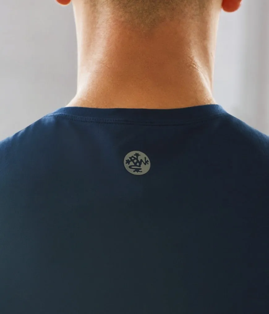 Manduka Apparel - Men's Cross Train Tee - Midnight