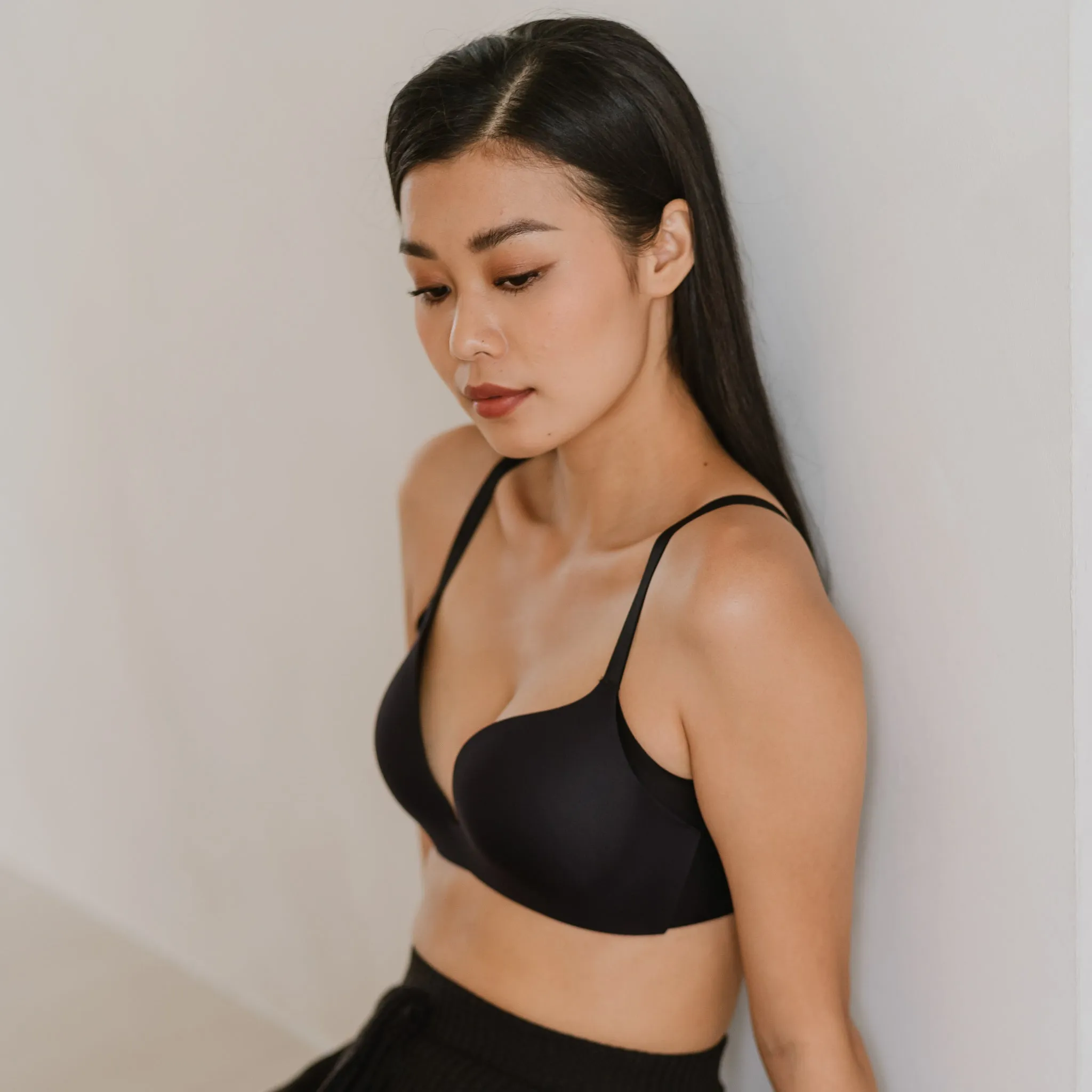 Oh-So-Smooth Essential Wireless Push Up Bra in Black