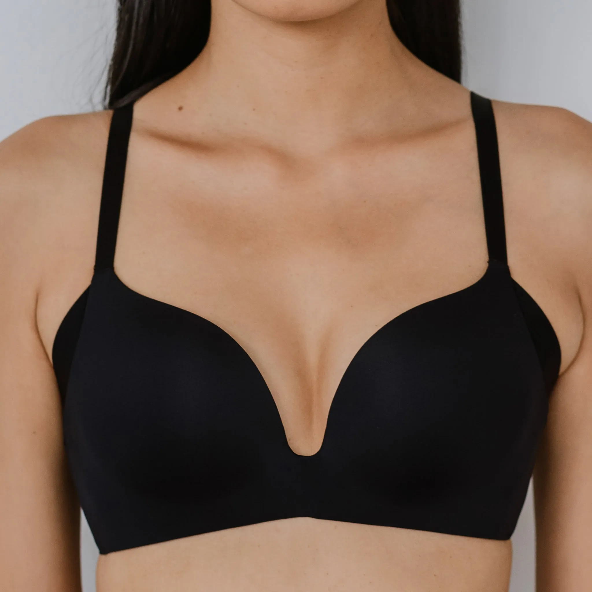 Oh-So-Smooth Essential Wireless Push Up Bra in Black