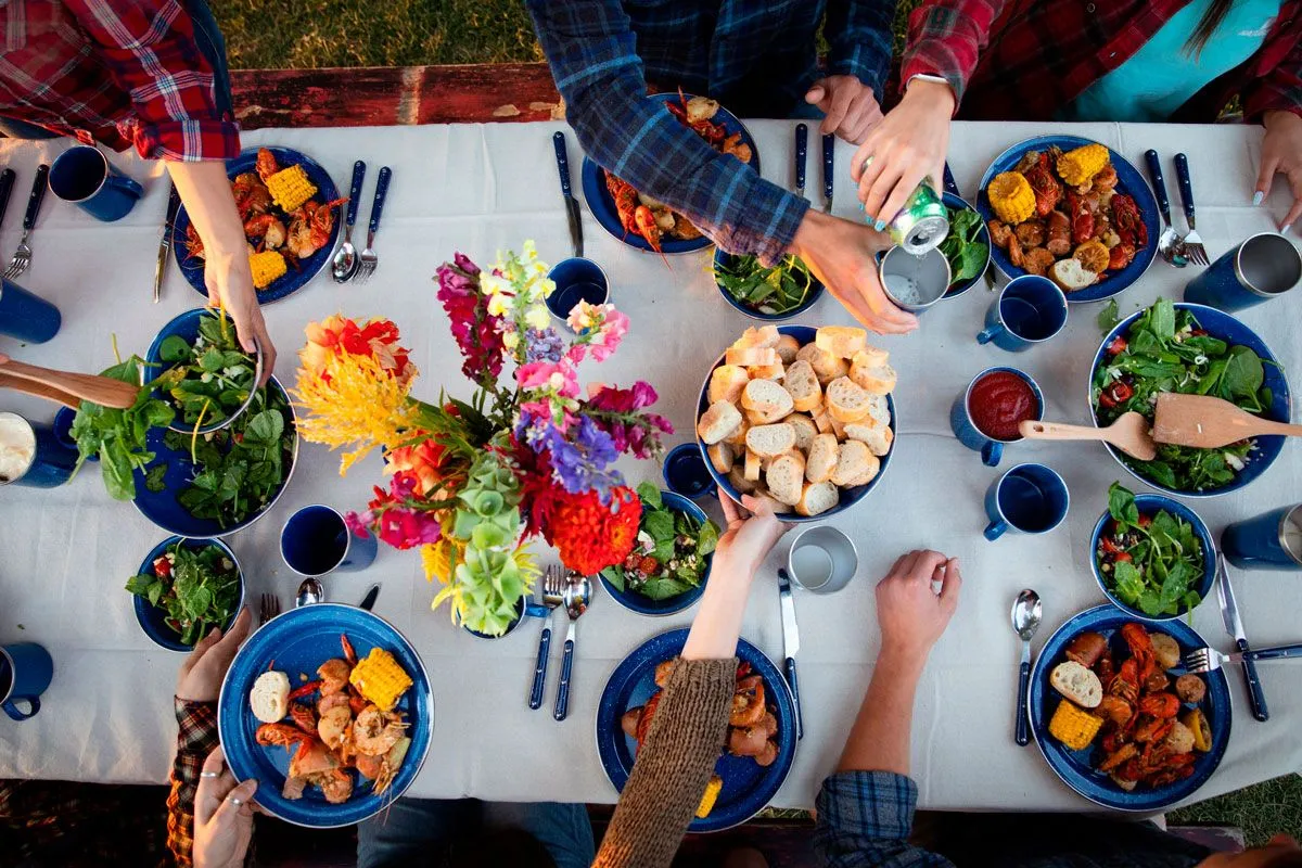 Pioneer Table Set