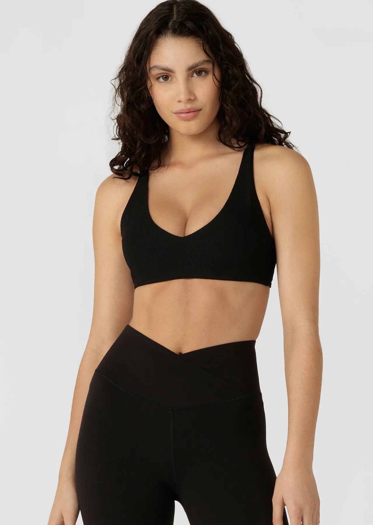 Reform Rib Sports Bra | Black
