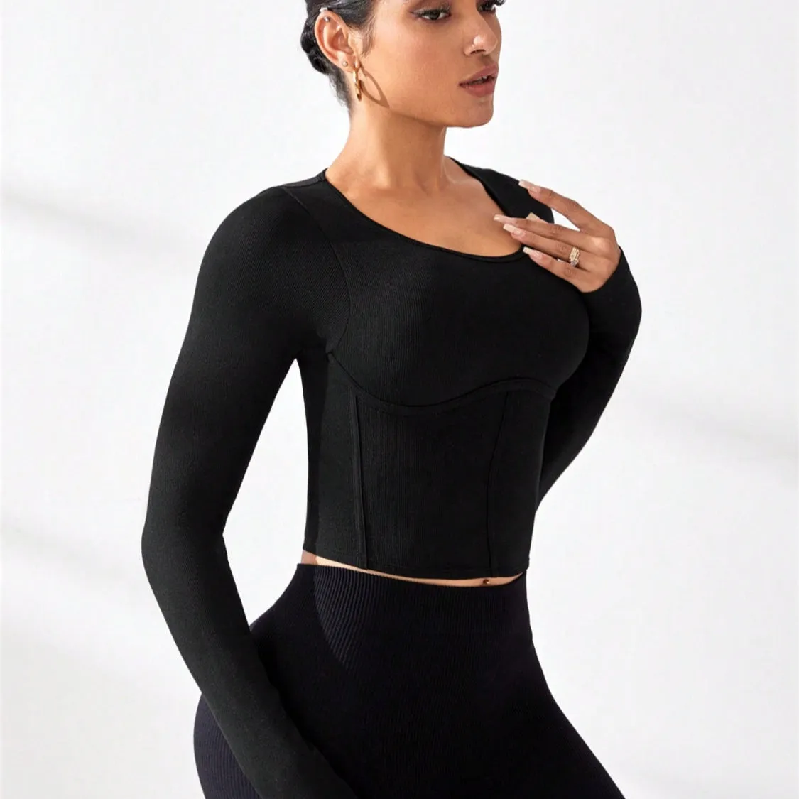 Round Neck Long Sleeve Active T-Shirt