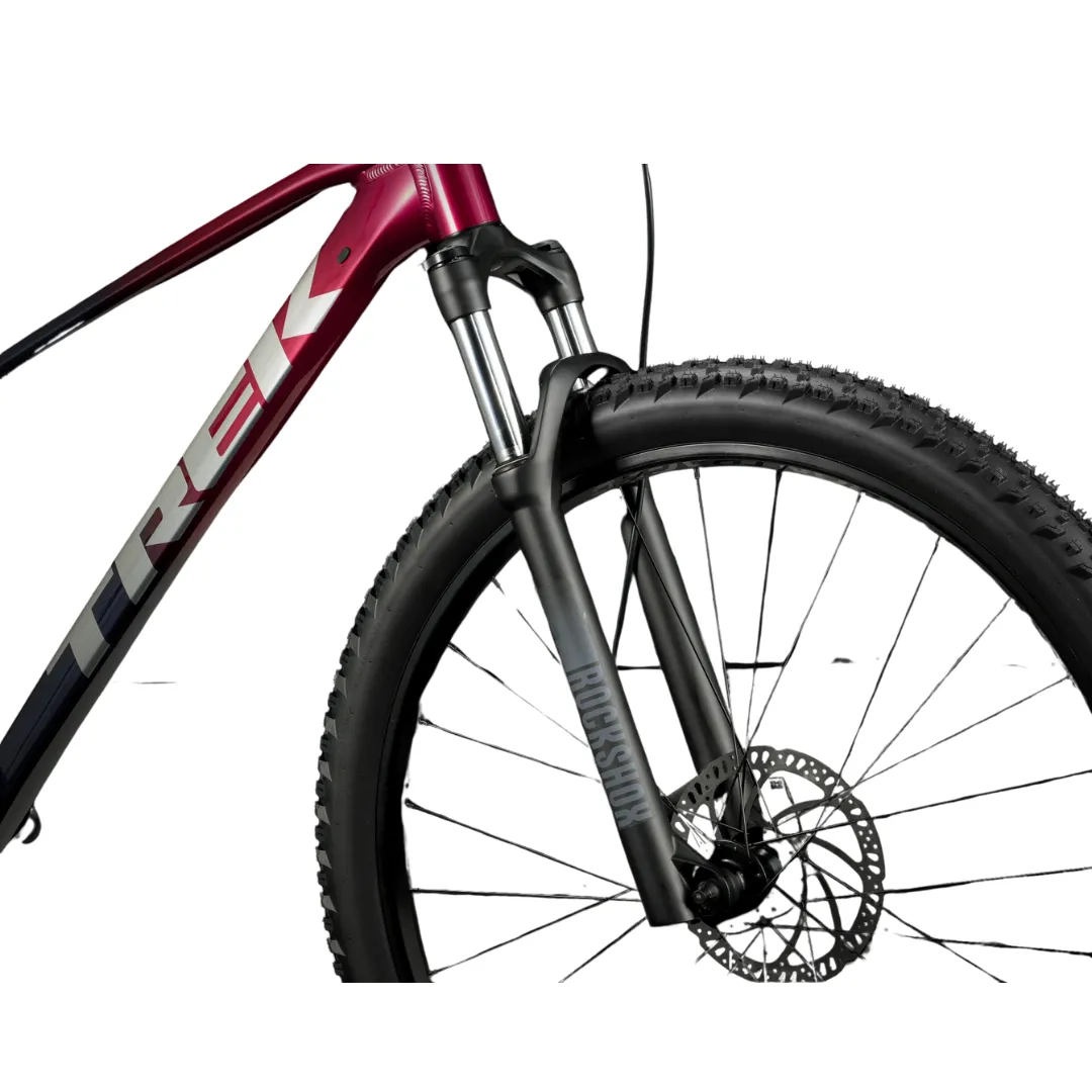 Trek Marlin 6 Gen 3, Rage Red to Deep Dark Blue Fade ML (29" wheel) In-Store Pick Up Only