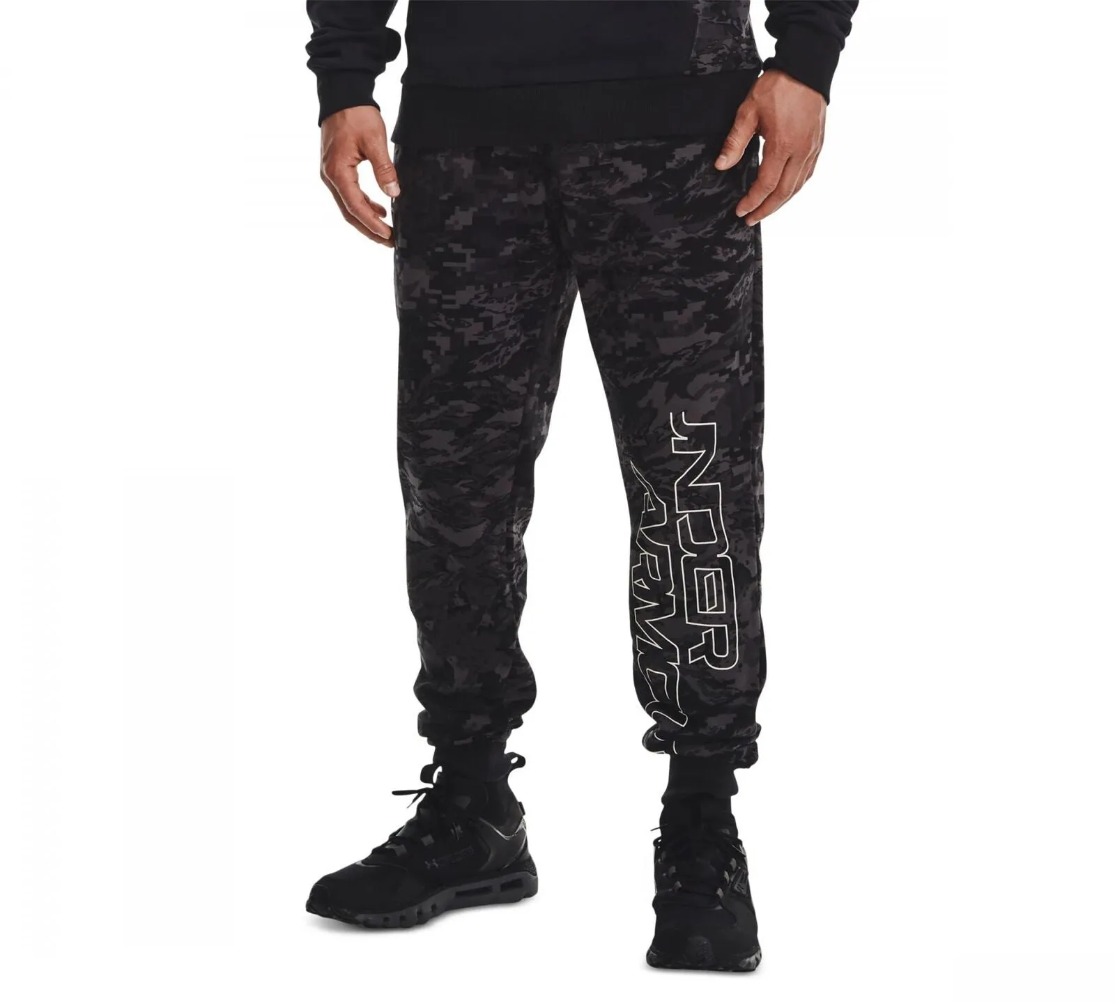 Under Armour Men's Camo Logo Sweatpants Joggers Pants