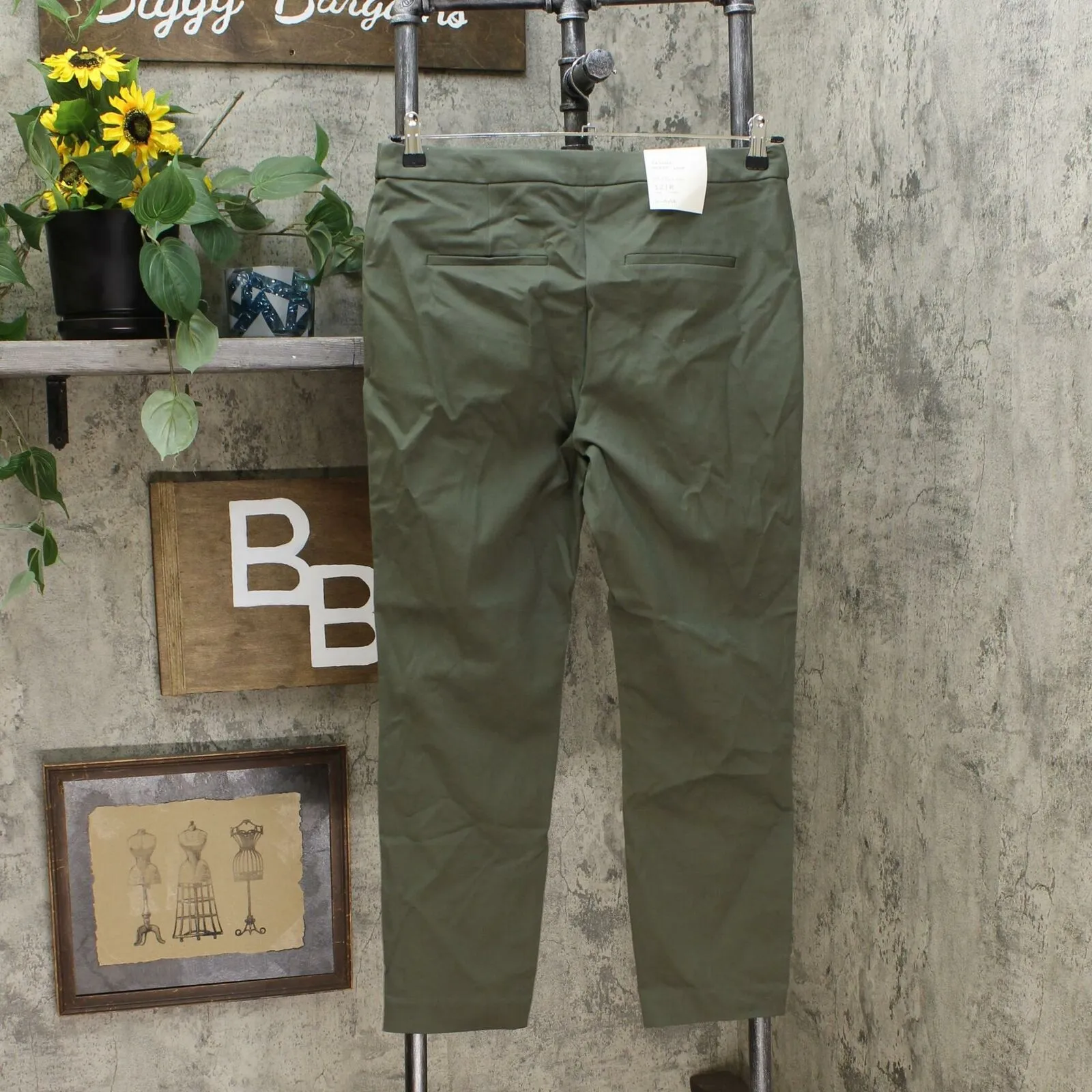 Who What Wear Women's Mid Rise Relaxed Trousers